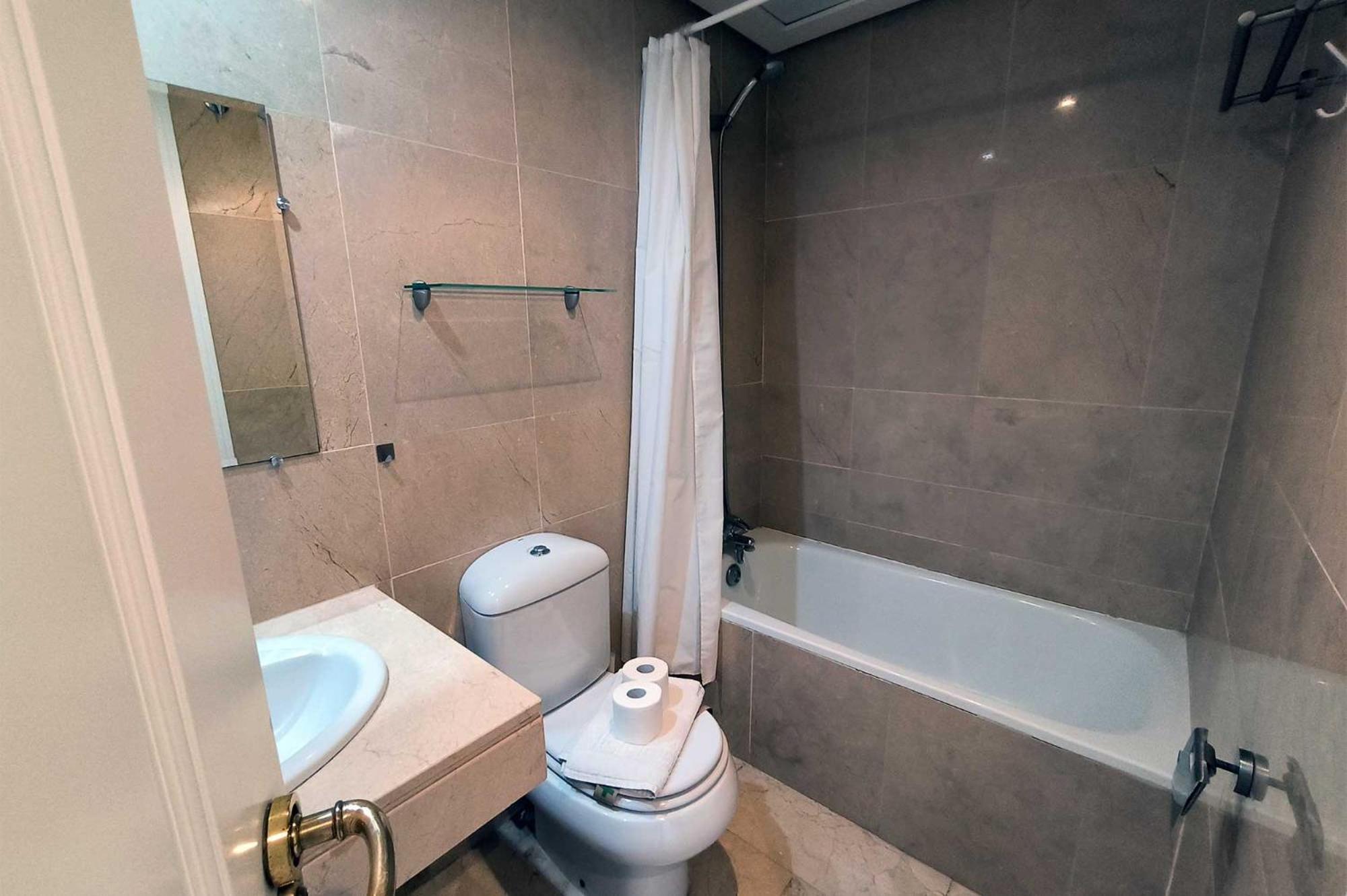 Marina Real 112 Apartment Манилва Екстериор снимка